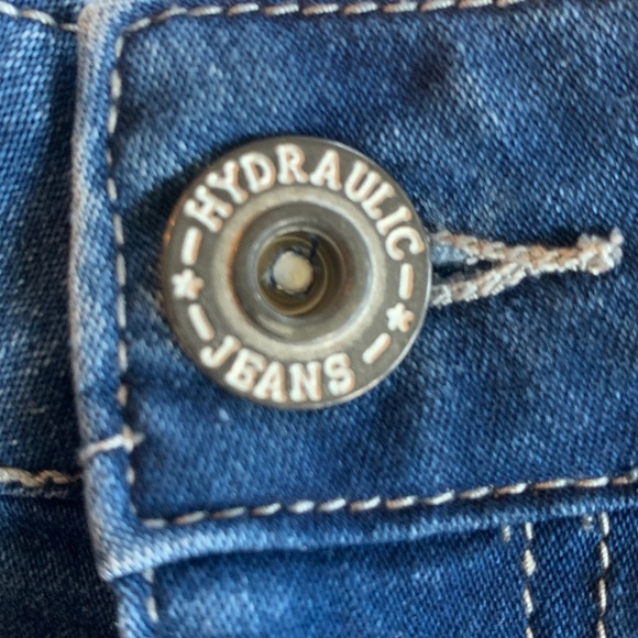 Hydraulic Straight legged Jeans - Picture 7 of 7